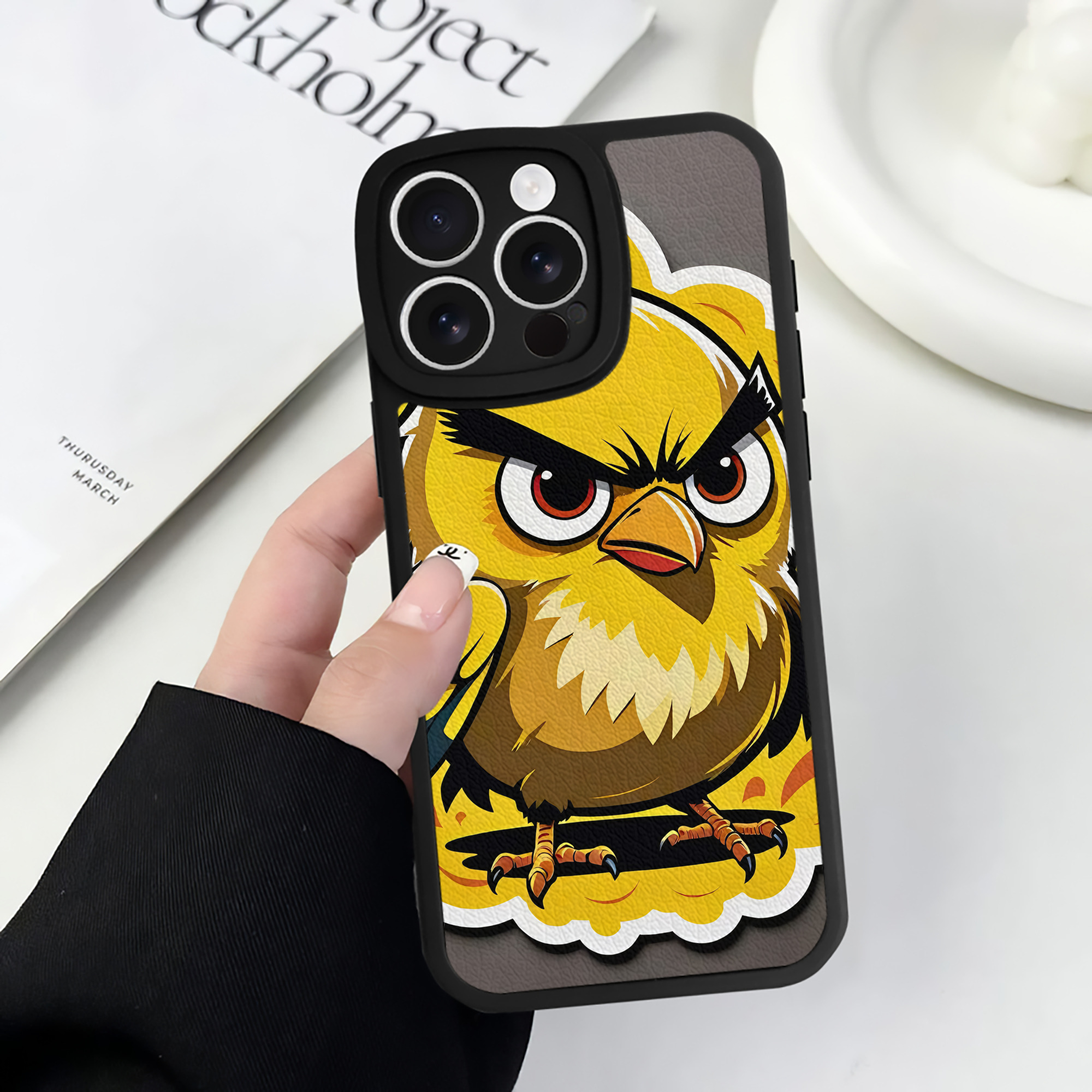 （画像用） Angry Birds アングリーバード 【iPhone 16シリーズ対応】シリコンスマホケース（レザー調） 材質：シリコン